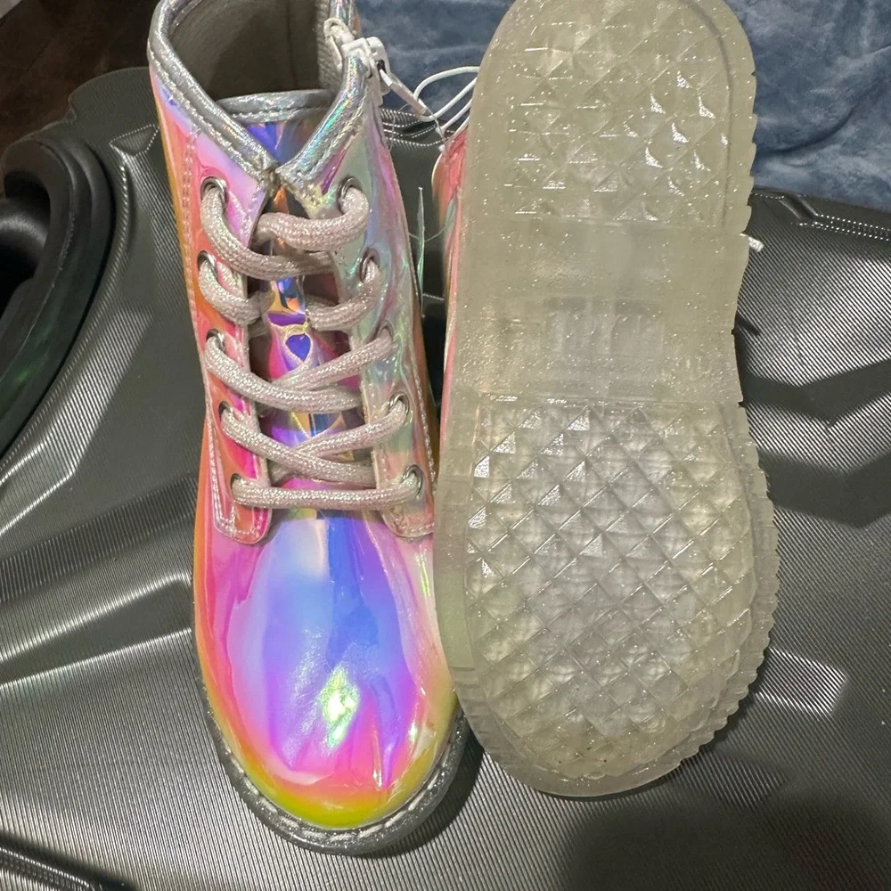 The Children’s Place Girls Holographic Combat boots - NWT
